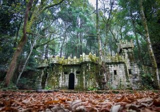 El bosque encantado entre Pontevedra y Vigo que esconde un precioso castillo abandonado