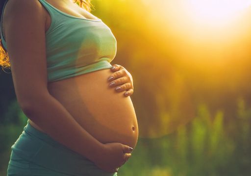 El calor extremo aumenta el riesgo de parto prematuro en Santiago, pero no como cre&iacute;amos