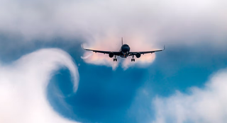 Un grupo de científicos señala que el cambio climático provocará más turbulencias en los vuelos en el hemisferio norte