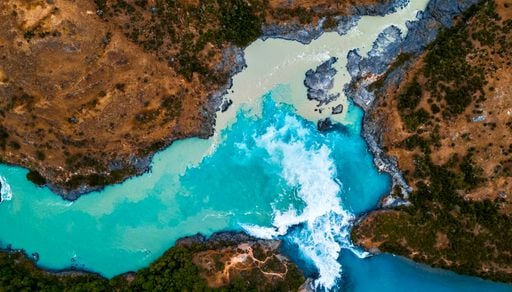 El choque de dos mundos: as&iacute; es la confluencia de los r&iacute;os Baker y Nef en la Patagonia