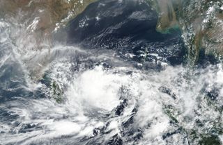 El ciclón tropical Fani se acerca peligrosamente a la India
