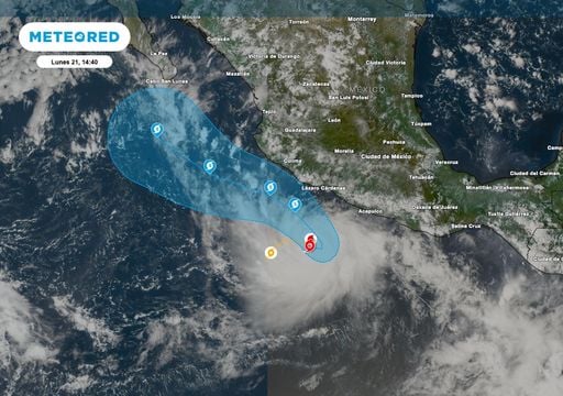 El cicl&oacute;n tropical Polo se intensifica r&aacute;pidamente: pasa a hurac&aacute;n categor&iacute;a 1 en tan solo 3 horas