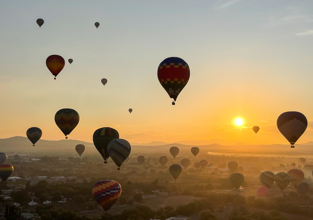 estabilidad atmosferica; ascenso; amanecer; aerostatico; Mexico; Teotihuacan