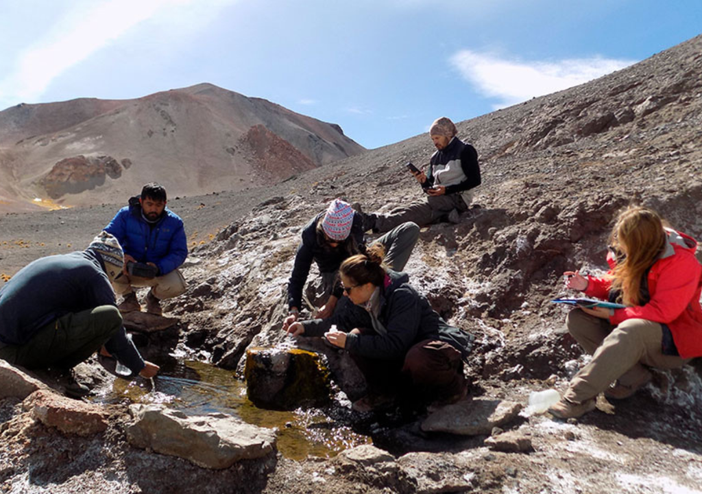 Volcán Incapillo La Rioja El hallazgo de actividad geotérmica en el volcán riojano se convierte en una escelente noticia en materia de generación de energías limpias. Foto: Gentileza CONICET