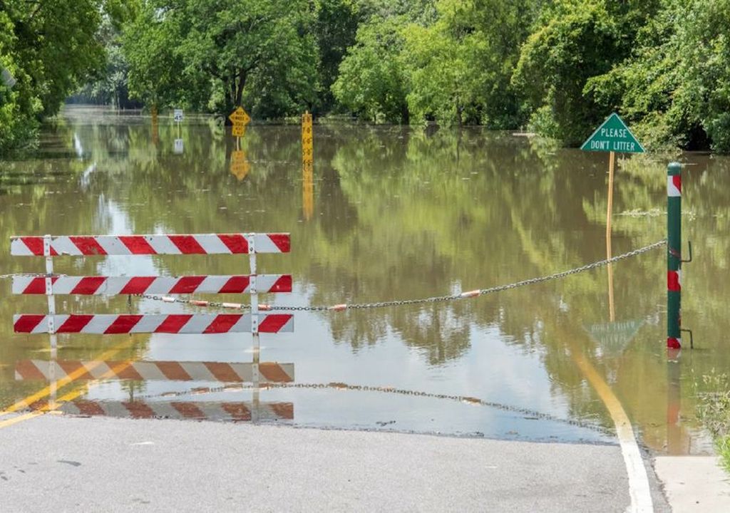 La frecuencia e intensidad de las inundaciones repentinas están aumentando en muchas regiones debido a la urbanización acelerada, los cambios en el uso del suelo y el cambio climático.