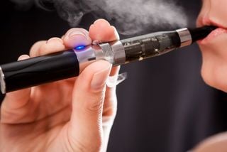 El daño a la salud por los vapeadores es más grave de lo que se pensaba, advierten expertos