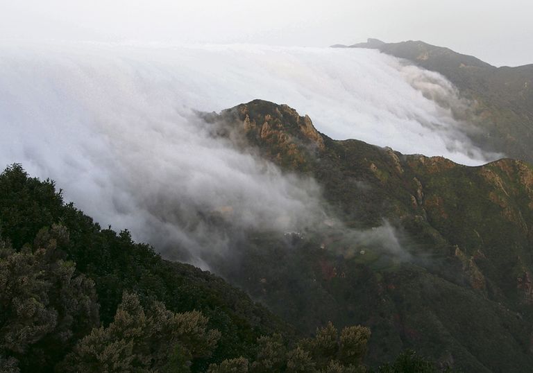 Cascada de nubes Cascada de nubes