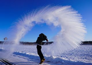  El efecto Mpemba: por qué el agua caliente se congela antes