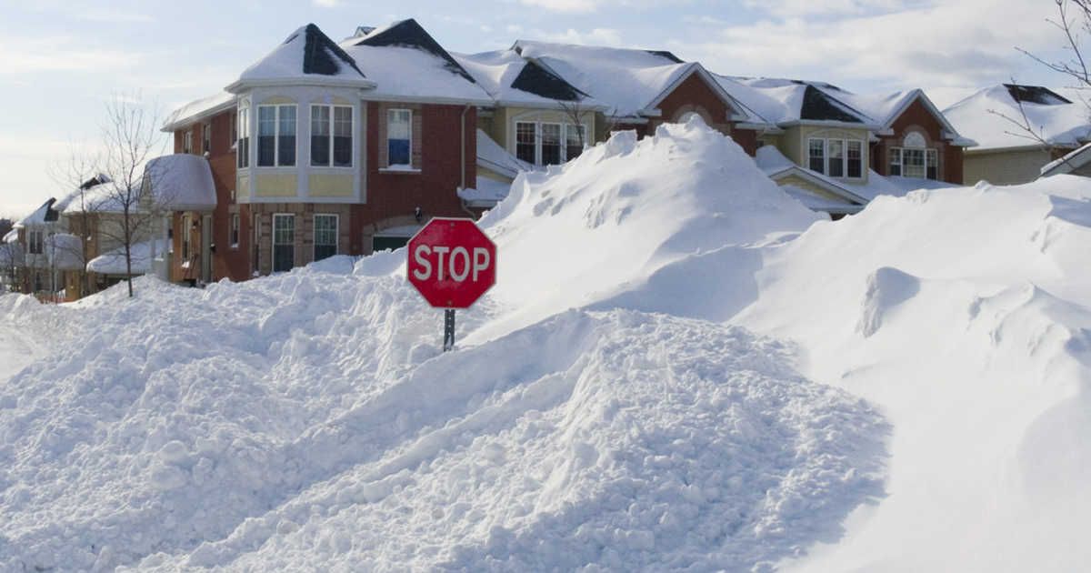 El Ejercito Canadiense Movilizado Por Las Tormentas De Nieve