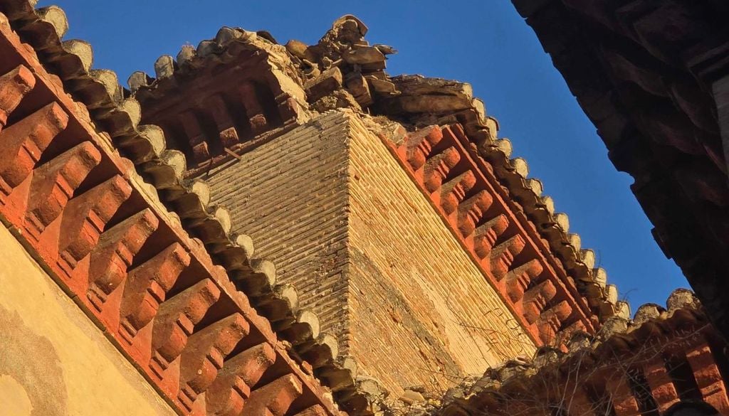 Daños terremotos en Granada Daños en la Iglesia Parroquial de San Pedro y San Pablo de Granada por la serie sísmica. Autor: Samuel Biener