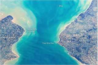 El Estrecho de Dover desde la EEI