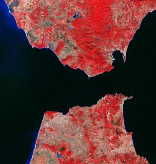 El estrecho de Gibraltar visto por Sentinel-2