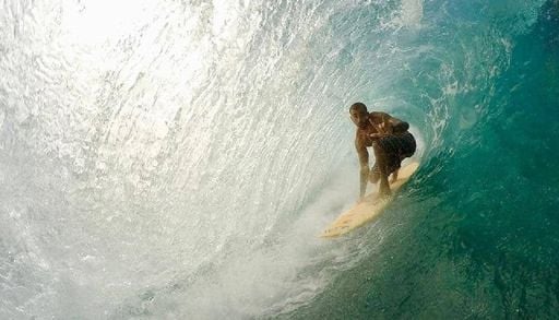 El fen&oacute;meno que convierte Puerto Escondido en el &ldquo;Pipeline&rdquo; mexicano y hace crecer olas de tama&ntilde;o impresionante