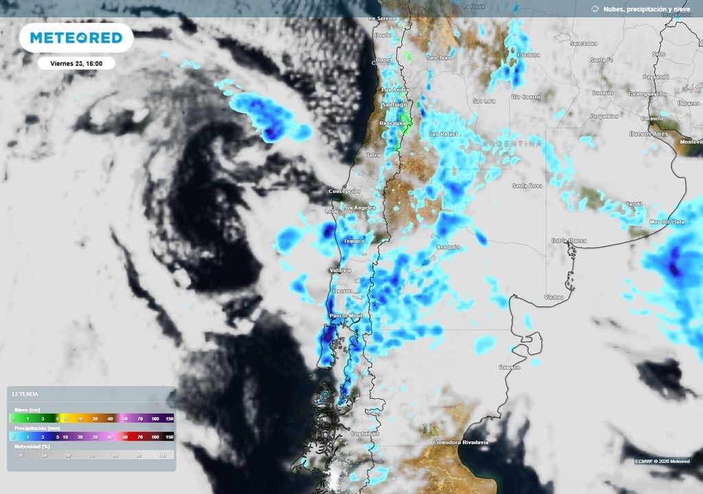 Los chubascos serán más intensos sobre el sur de Chile durante el viernes 23, acompañados de tormentas eléctricas y posibles granizadas.