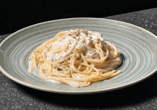 La física detrás de la salsa perfecta y la tasa de crecimiento de las uñas entre los premiados con el Ig Nobel 2025