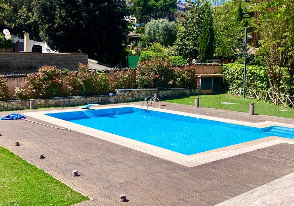 Piscinas de agua salada en Santiago. Las piscinas de agua salada son una alternativa ecológica a los sistemas tradicionales.