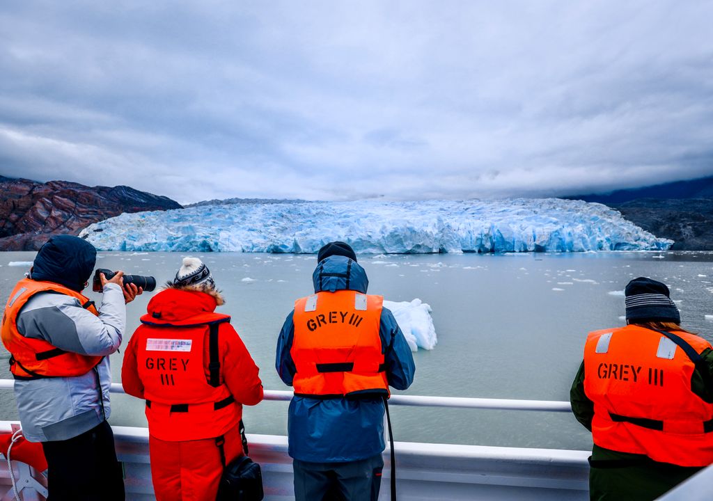 Navegación por el lago Grey.