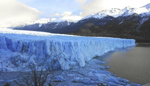 El glaciar Perito Moreno lanz&oacute; una se&ntilde;al de alarma: detectan m&aacute;s de 1200 desprendimientos de hielo en apenas 45 d&iacute;as