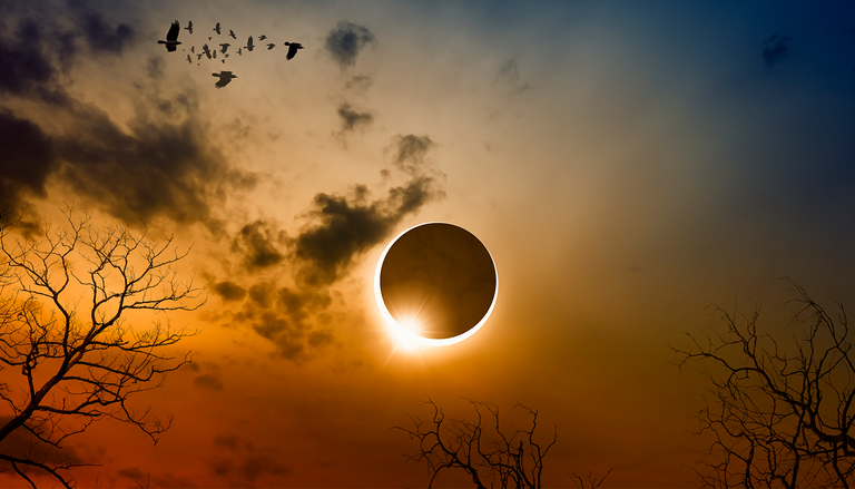 El Gobierno lanza el visor 'Tr&iacute;o de Eclipses': la herramienta gratuita para planificar el acontecimiento hist&oacute;rico