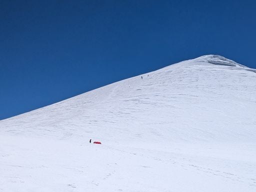 Expertos inspeccionan por primera vez el hielo glaciar del monte Ararat, donde No&eacute; se pos&oacute; tras el Diluvio Universal