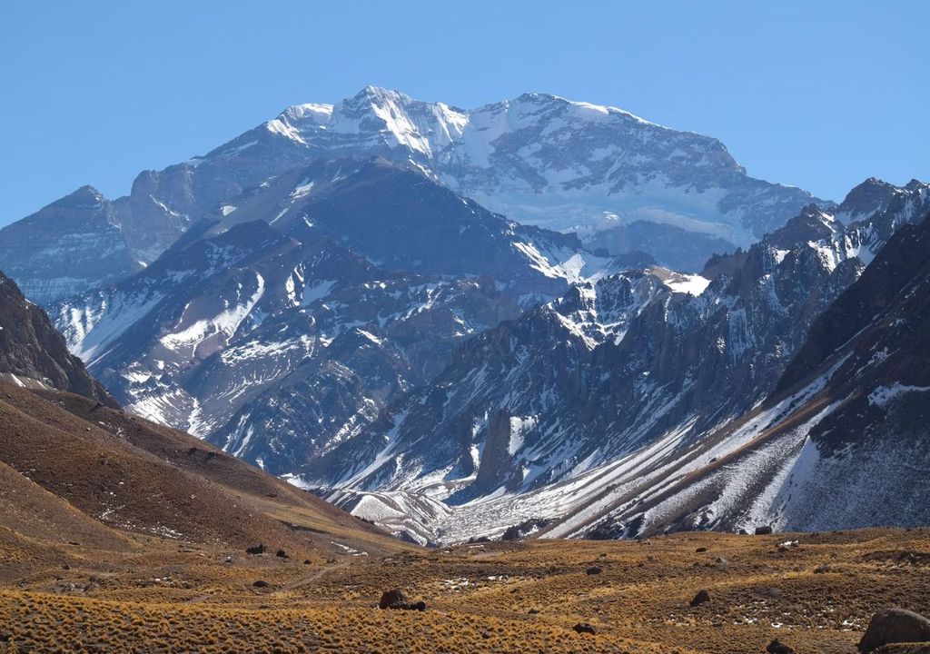 Cuánto mide el Cerro Aconcagua en Mendoza