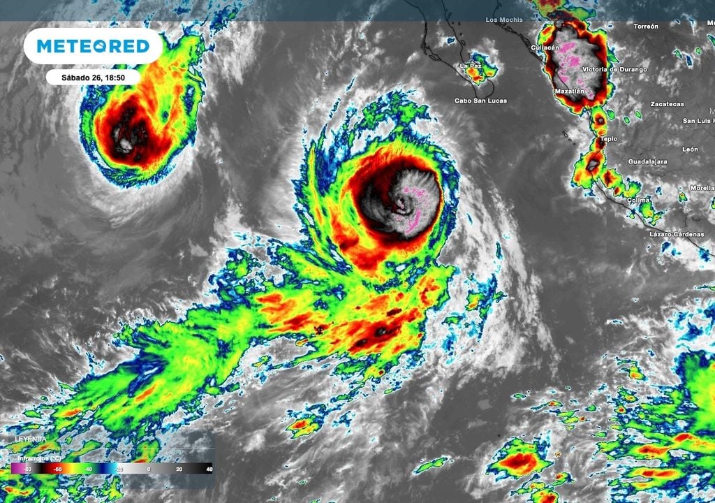 La imagen satelital, muestra la nubosidad convectiva asociada a la circulación a "Polo". La imagen satelital, muestra la nubosidad convectiva asociada a la circulación a "Polo".