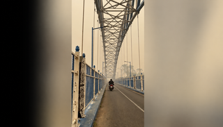 El humo de los incendios dispara la contaminaci&oacute;n del aire en Indonesia hasta niveles peligrosos