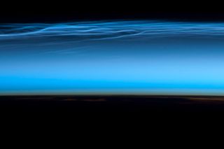 El humo y las nubes noctilucentes