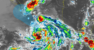 El huracán Enrique se profundiza y se acerca a las costas de México