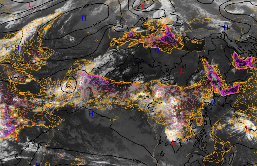 Ídem que en el primer caso pero eliminado el mapa de 300 hPa y superpuesto un mapa de inestabilidad atmosférica: la CAPE. Fuente: Eumetrain.
