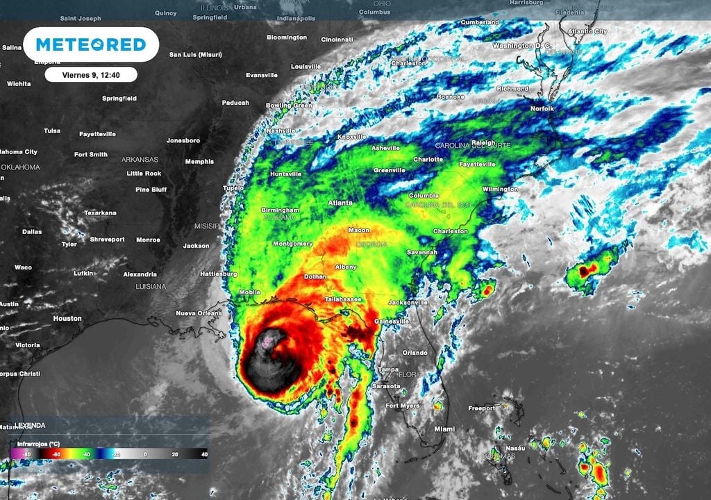 La imagen satelital, muestra la nubosidad convectiva asociada a la circulación de huracán Isaias como categoría 3. La imagen satelital, muestra la nubosidad convectiva asociada a la circulación de huracán Isaias como categoría 3.