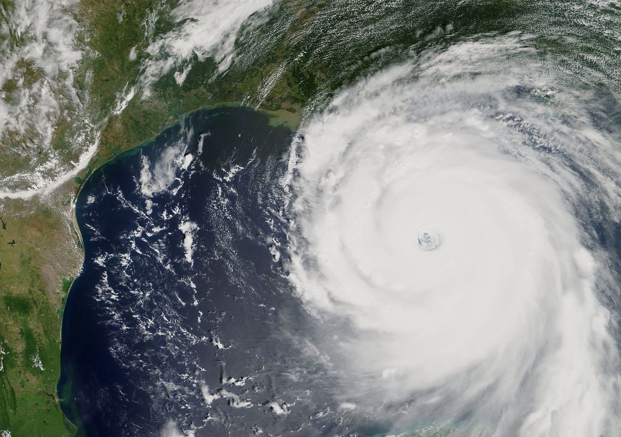 Rafael en el Caribe, es la tormenta número 17 que se forma en el cuenca del Atlántico. Actualmente amenaza a Cuba en dirección al Golfo de México donde podría cambiar trayectoria.