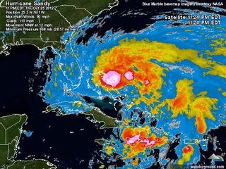 El huracán Sandy puede hacer historia a su llegada a la costa este de los EEUU