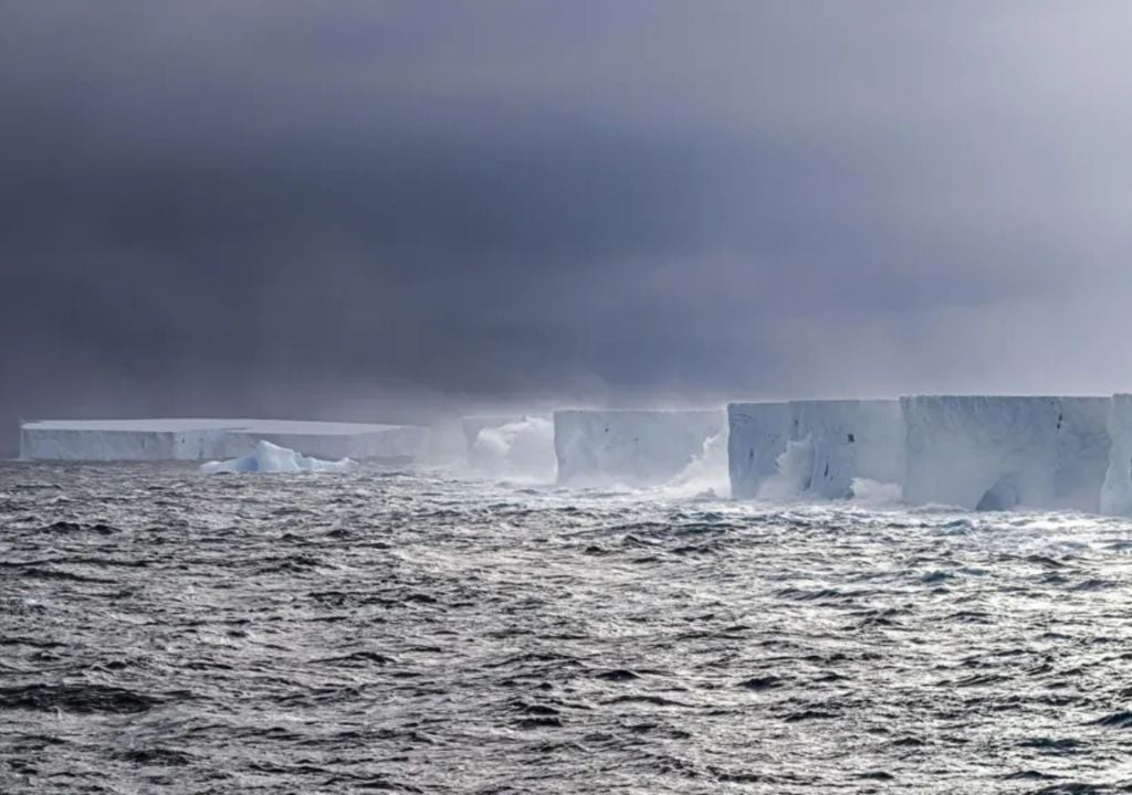 The World's Largest Iceberg Is Spinning In An Ocean Trap