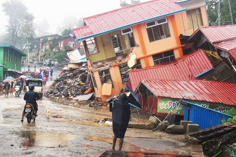 Los fenómenos agudizados por el cambio climático Los fenómenos agudizados por el cambio climático afectan desproporcionadamente a las poblaciones más pobres. Foto: UNICEF Myanmar.