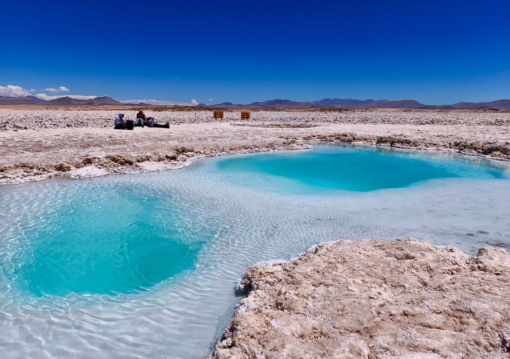 Laguna Turquesa del Salar de Pedernales.