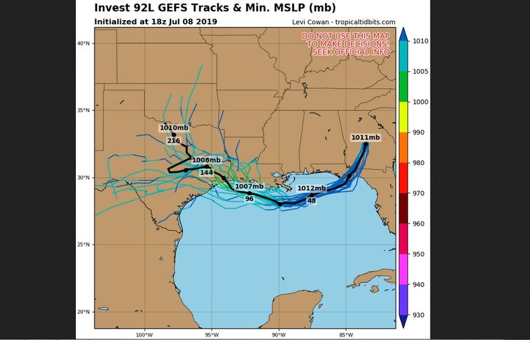 Trayectorias previstas para el Invest 92L. Tropicaltidbits Trayectorias previstas para el Invest 92L. Tropicaltidbits