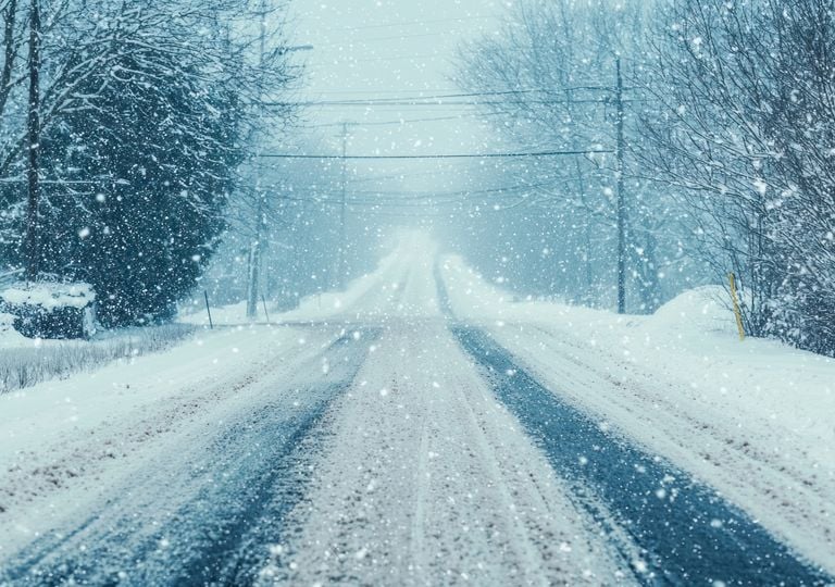 El invierno extremo golpea la cordillera argentina: rutas cortadas, rescates y transporte paralizado