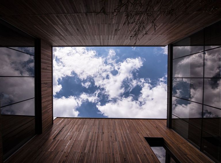 Vista exterior con nubes Vista exterior con nubes