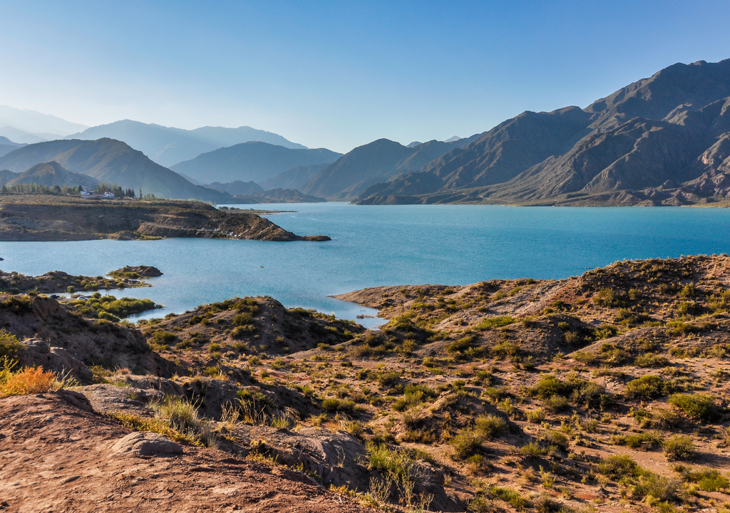 Los embalses son fundamentales para contener y almacenar agua durante el invierno, antes de que la nieve se convierta en agua.