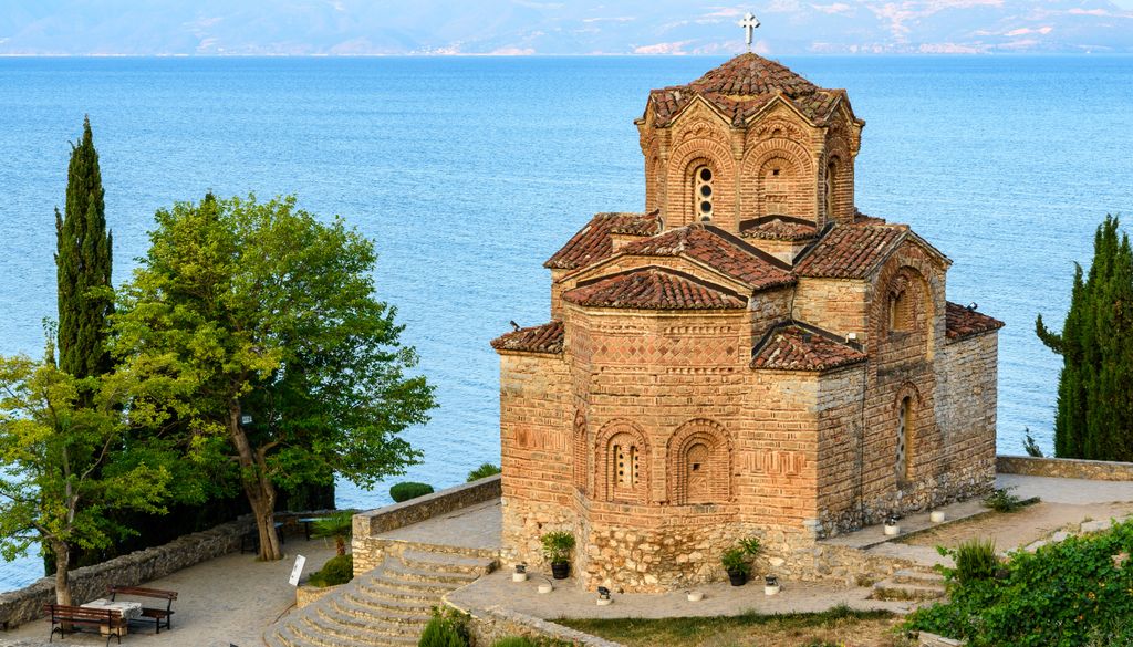 La iglesia de San Juan Kaneo es una de las imágenes más reconocibles de Macedonia del Norte.