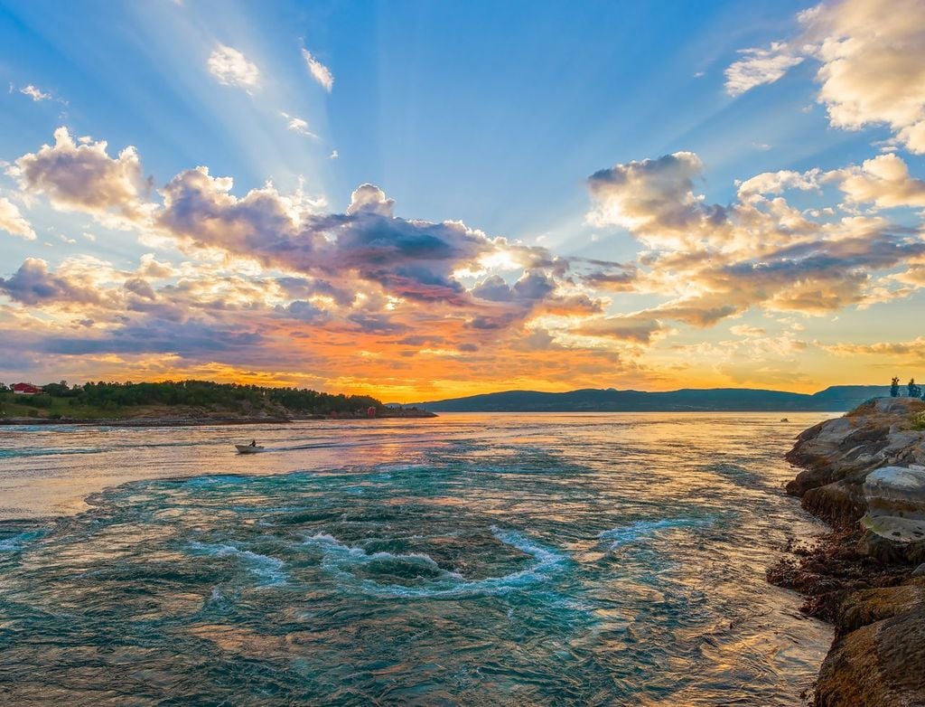 Formación del maelstrom en las islas Lofoten, en Noruega
