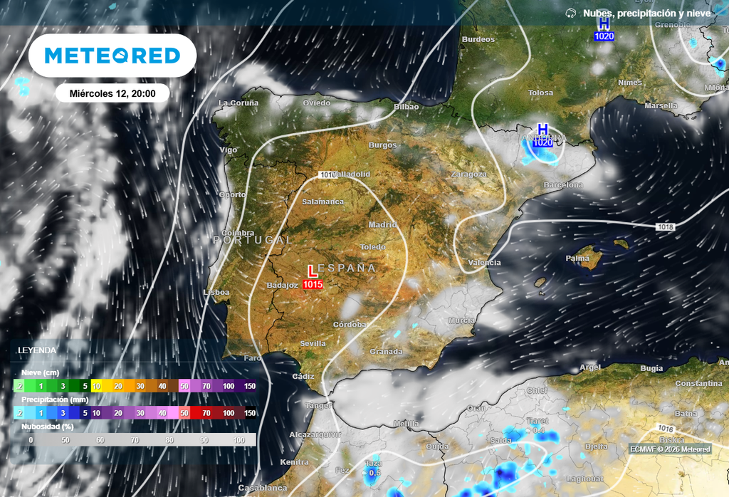 Nuvolosità e precipitazioni previste per le ore 20:00 di mercoledì 12 agosto. Prevarranno i cieli sereni nella maggior parte della Spagna, con alcune nubi basse sul Cantabrico e nuvolosità a evoluzione diurna nelle zone montuose dell'est. Possibili rovesci in Catalogna.