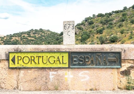 El mapa m&aacute;s curioso de Espa&ntilde;a: conoce estos 3 lugares partidos por fronteras