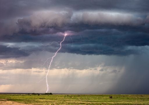 El meteor&oacute;logo Sergio Escama avisa que esta tarde "habr&aacute; tormentas con fen&oacute;menos adversos en 6 comunidades"