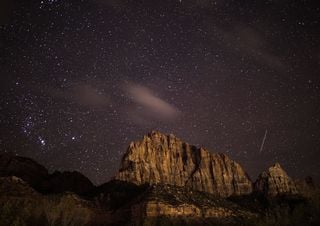 El misterioso sol que aparece en medio de la noche