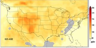 El monóxido de carbono de los incendios forestales de California se desplaza hacia el este