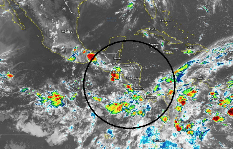 NHC continues to bet on tropical cyclones over Central America