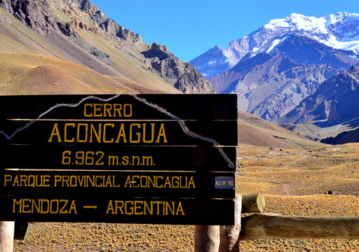 El "nuevo" Aconcagua: energ&iacute;as limpias, gesti&oacute;n de residuos y m&aacute;s cambios en el cerro m&aacute;s alto de Am&eacute;rica