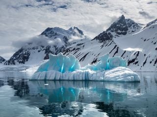 El pasillo abierto al aire del polo norte será colosal, conectará a Madrid con las islas Svalbard del océano Ártico